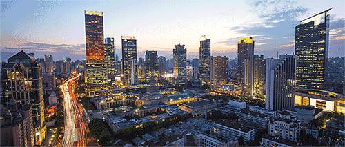 城市变迁中的拆迁工程，挑战与机遇并存
