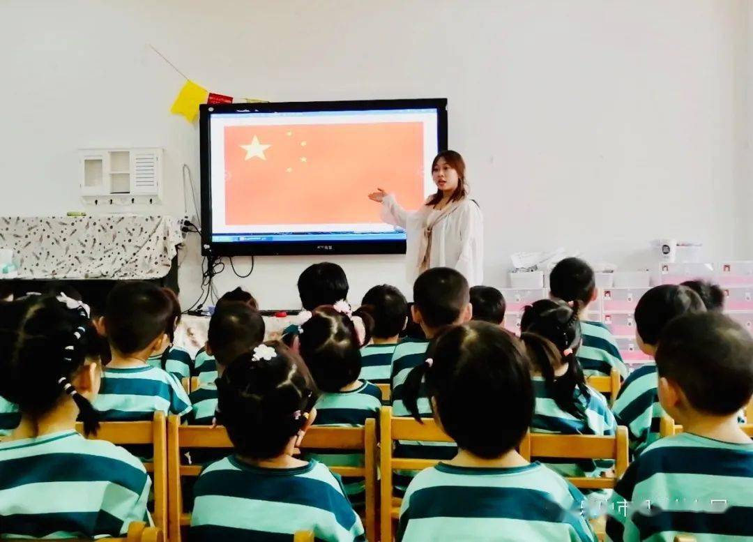 五星红旗下的反思，一堂深刻的教学启示