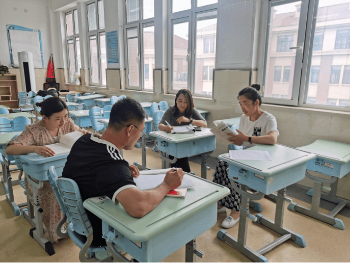 教师业务学习心得，探索与成长