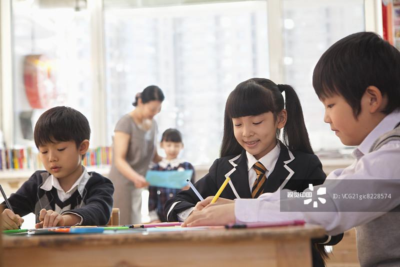 让世界充满爱的演讲稿