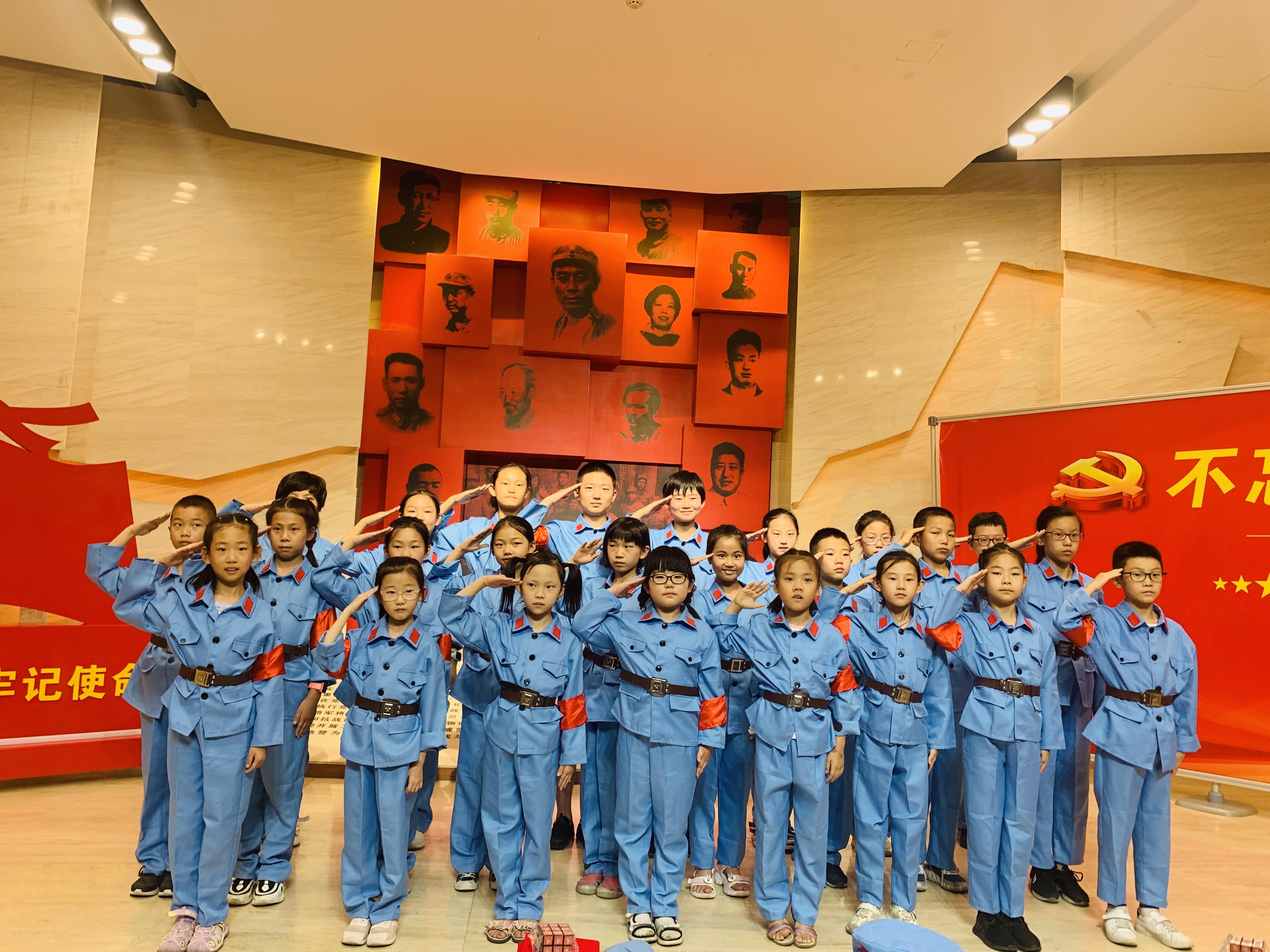 闪闪红星，一部触动心灵的红色经典之作