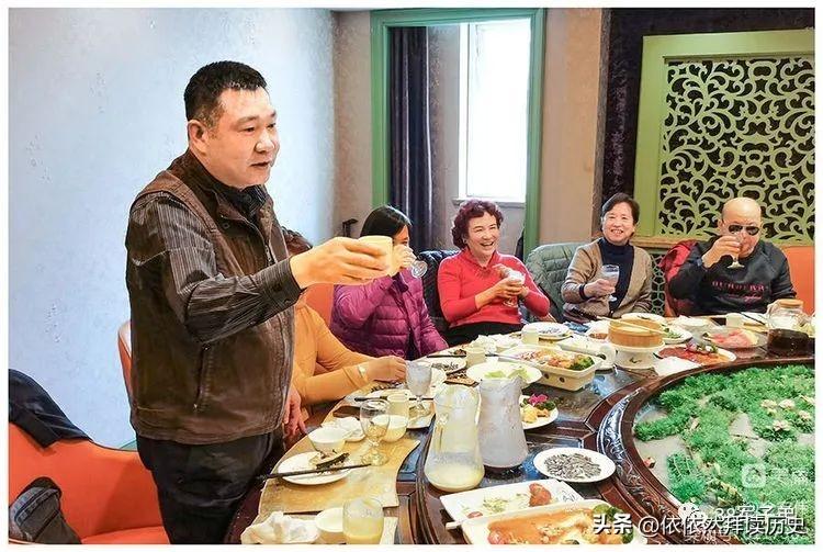 三八妇女节祝酒词，致敬女性力量，共庆美好时光