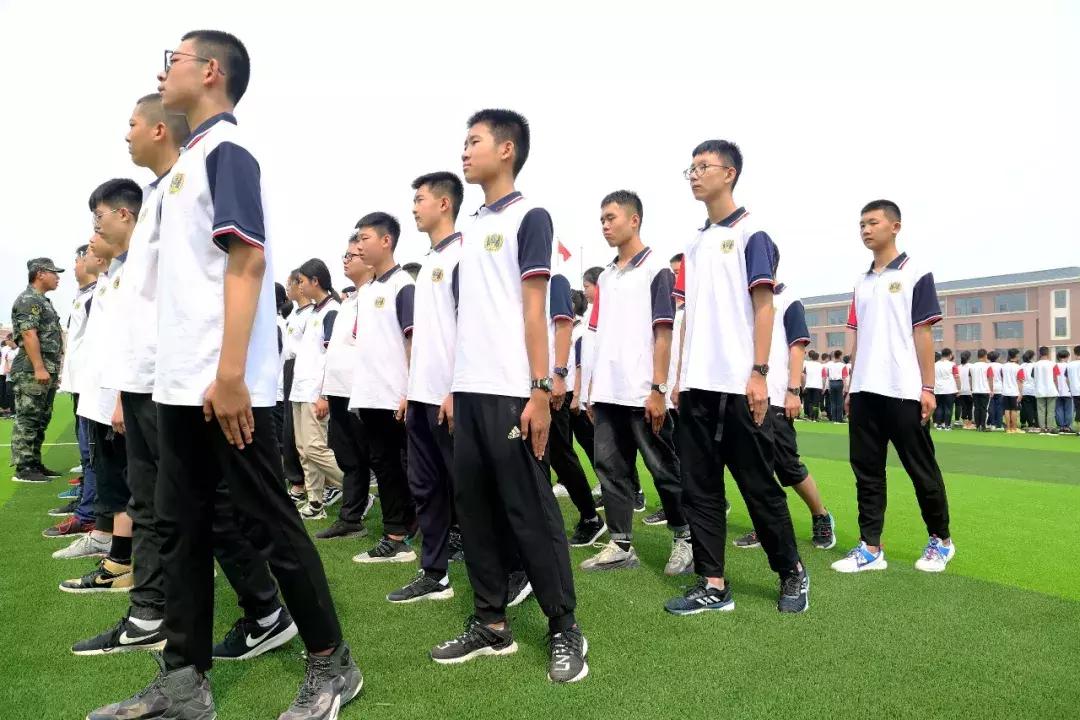 军训感受，锤炼身心，铸就意志