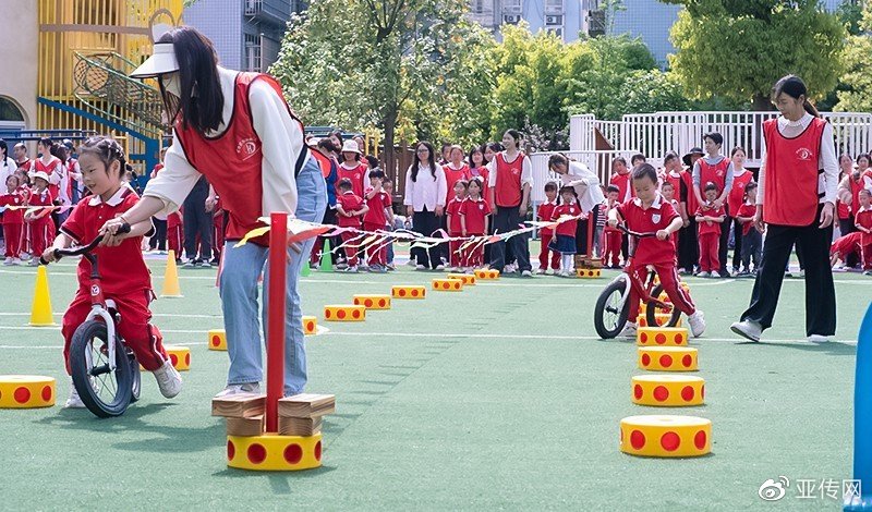 幼儿园中班亲子游戏，搭建快乐成长的桥梁